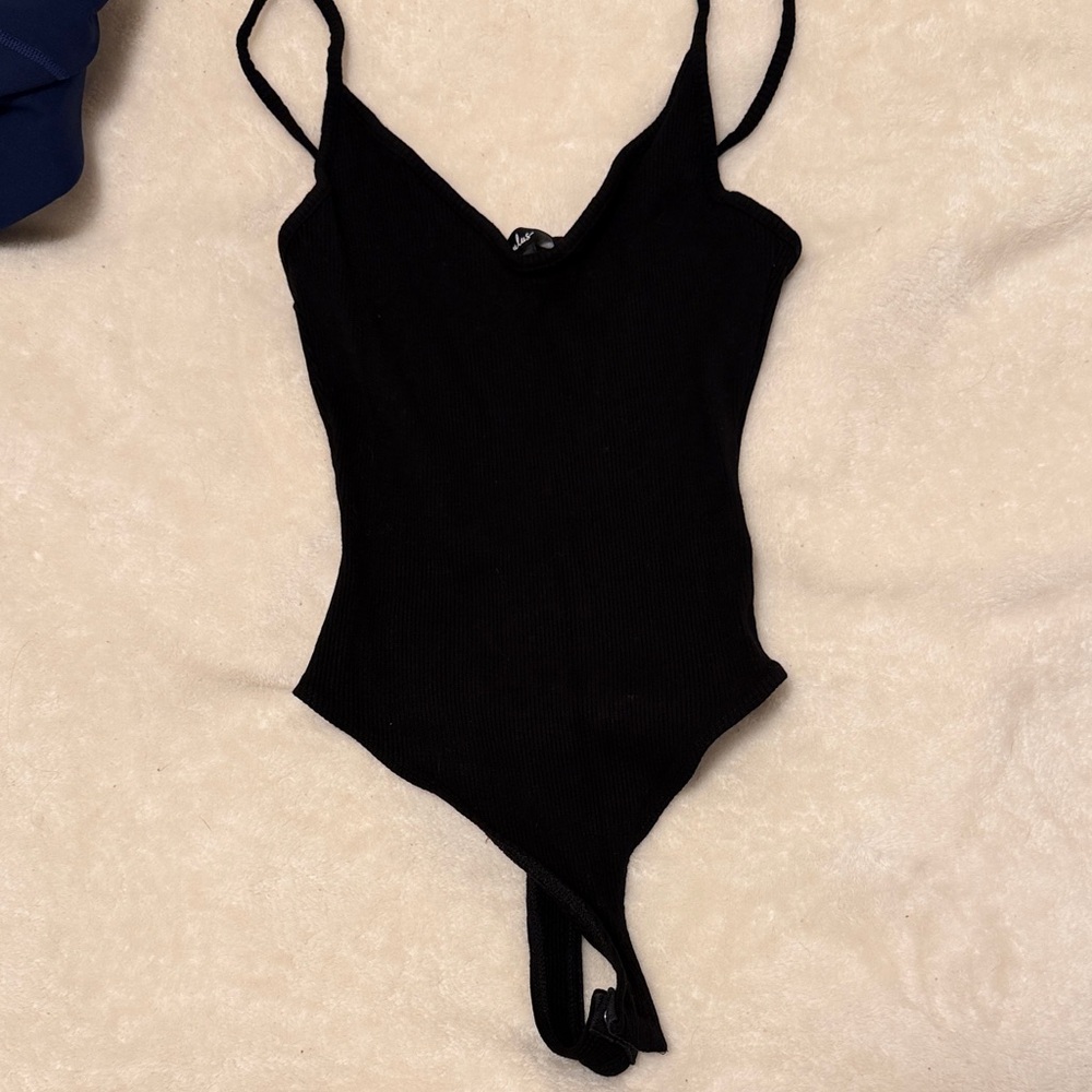 Lulu’s Ribbed Bodysuit - Picture 2 of 3